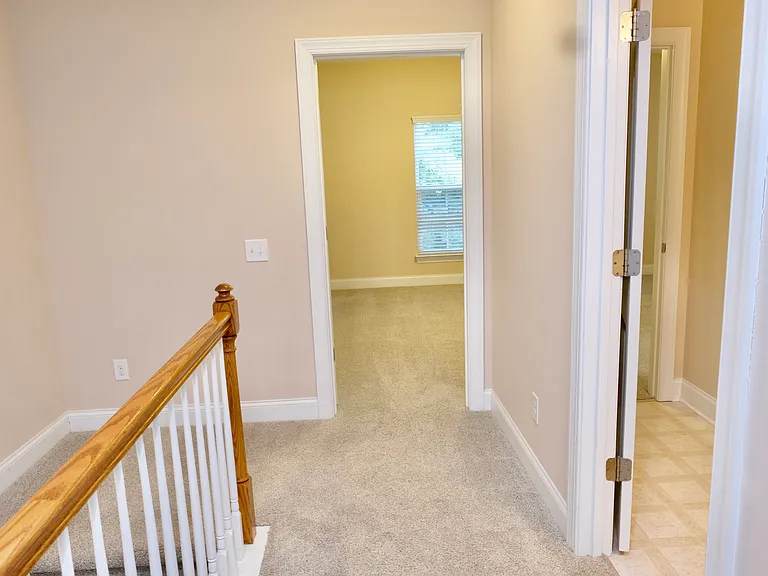 10220 Vanguard Pkwy — Photo 60