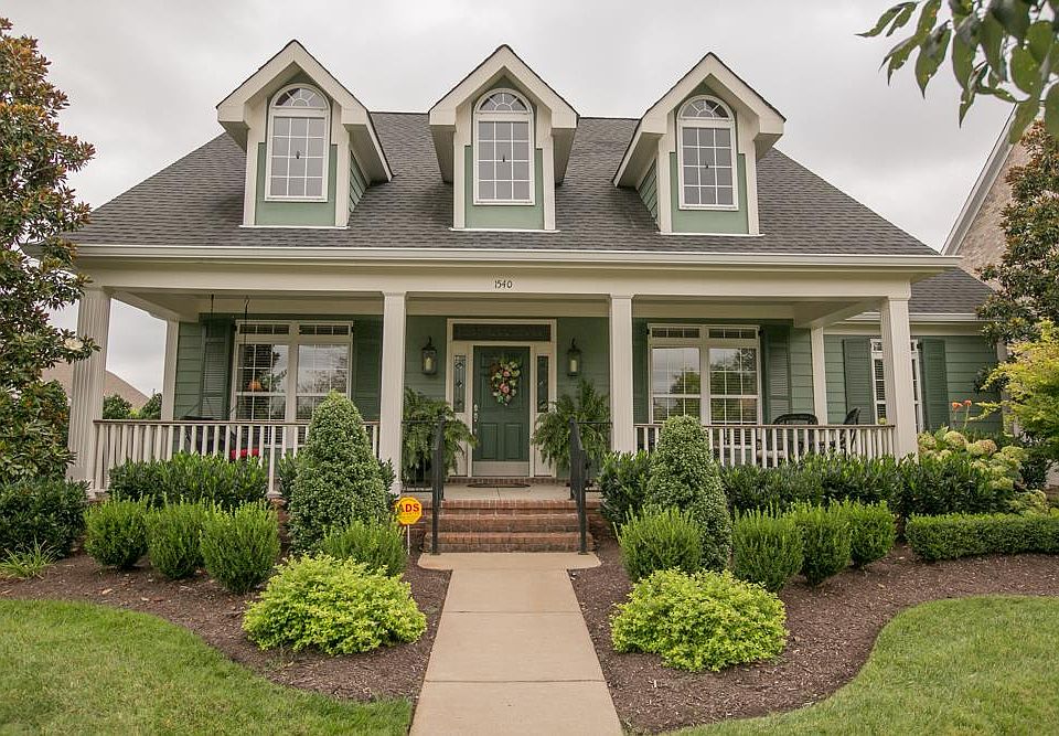 1st image of 1540 Stratford Hall Cir