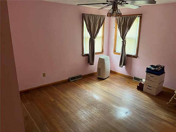 5th image of 6 Wendell St