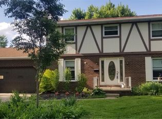 2262 Tanglewood Dr, Salem, OH 44460