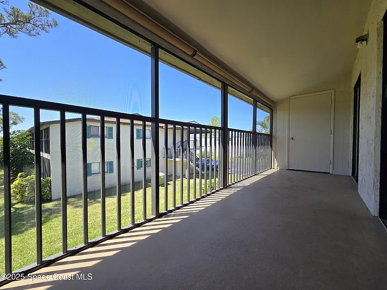 505 Landings Way #10 — Photo 19