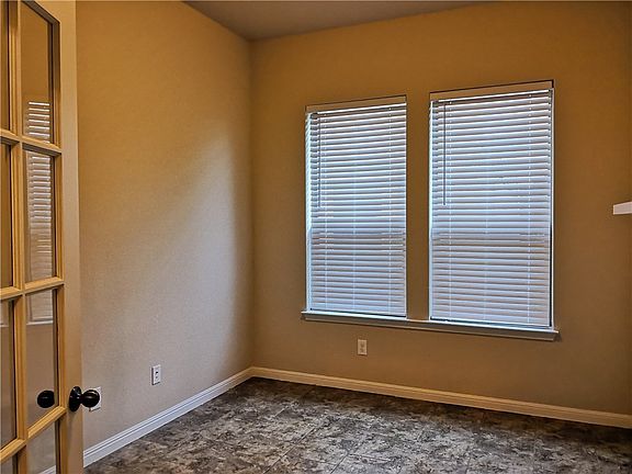 4th image of 1808 Nicholas Zane Dr