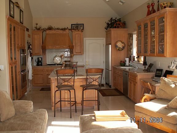 gormet kitchenw/ granite