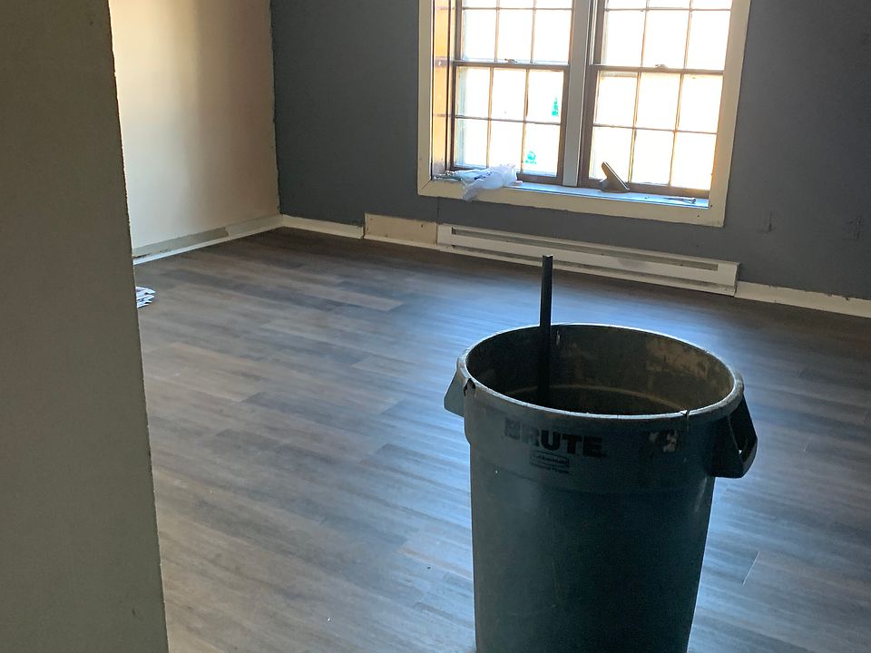 2nd image of 205 Foster St #11
