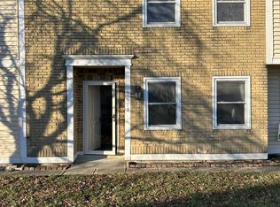 1678 Park Row Dr, Columbus, OH 43235