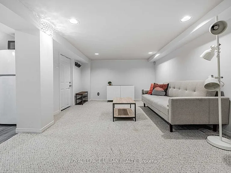 377 Mortimer Ave #BASEMENT — Photo 10