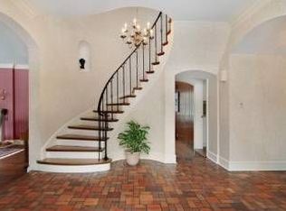 353 Sterling Rd, Kenilworth, IL 60043