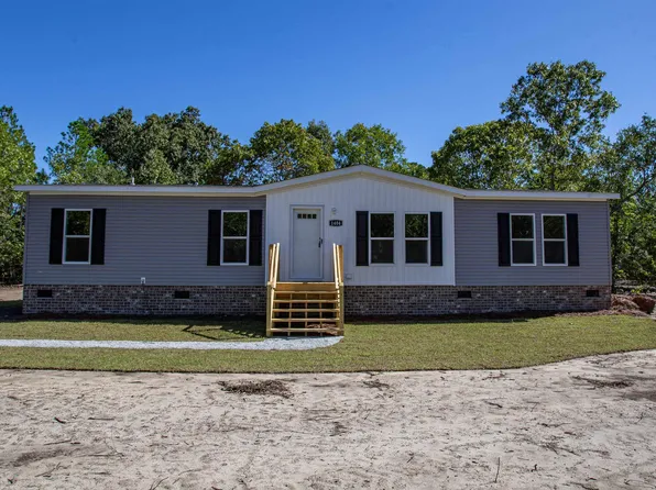 1404 Mount Zion Rd, Cassatt, SC 29032