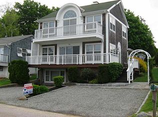 166 Camden Rd, Narragansett, RI 02882