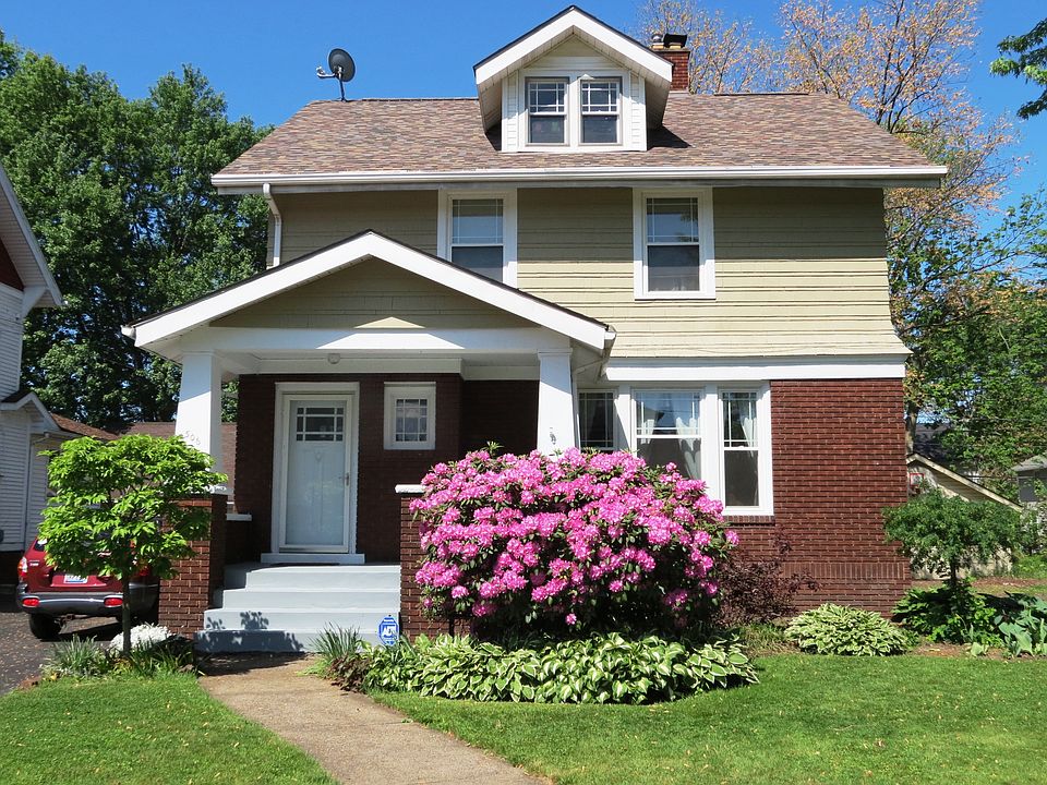 1st image of 506 Woodbine Ave SE