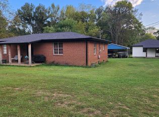 290 N Main St, Saltillo, TN 38370