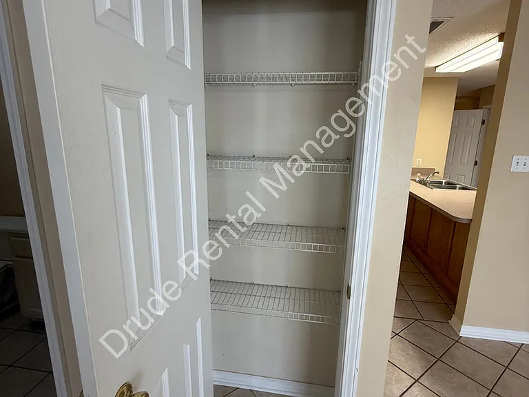 508 Cedar Ln — Photo 17