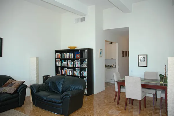 Rented by The World Wide Group | media 251