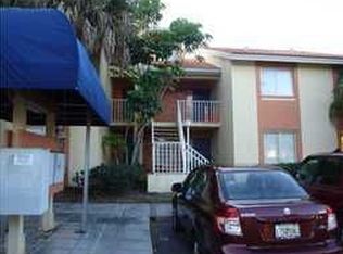 1057 The Pointe Dr, West Palm Beach, FL 33409