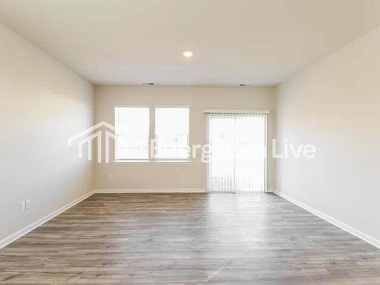 1703 Heron Ct — Photo 7