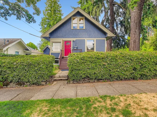 3833 SE Raymond St, Portland, OR 97202