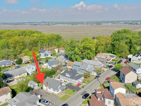 348 Woodbine Way, Laurence Harbor, NJ 08879