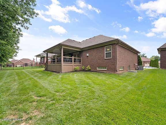 5th image of 10917 Sewell Dr