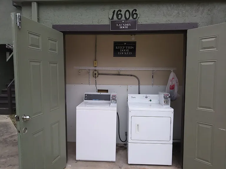 1606 Welch St #5 — Photo 14