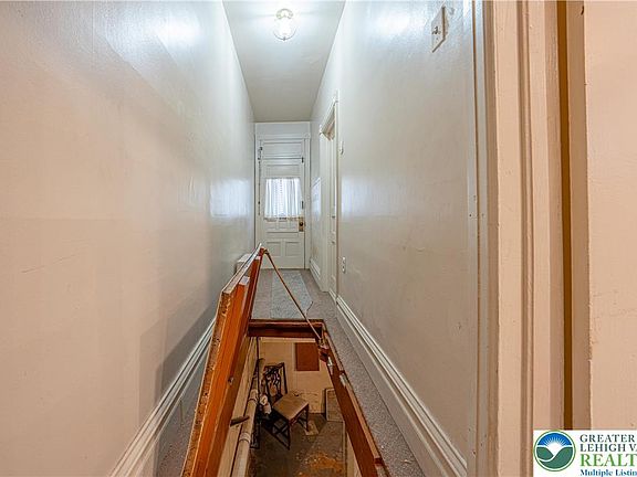 3rd image of 415 Hazle St