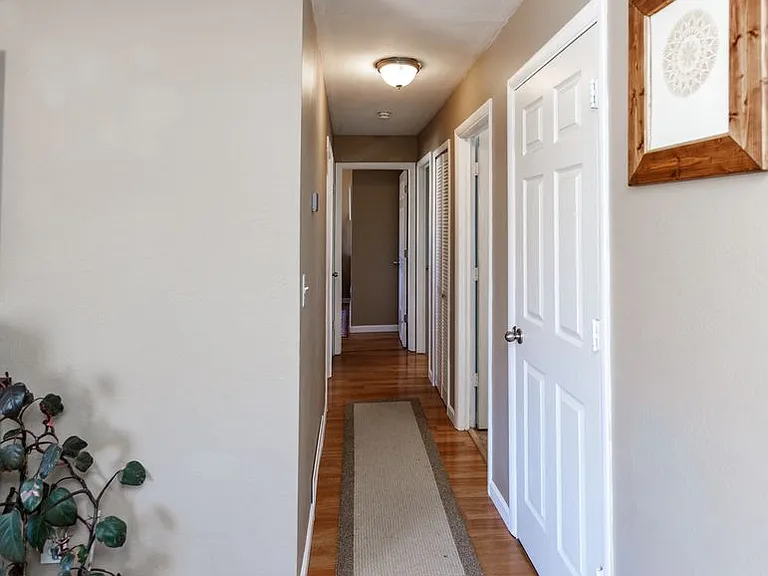 623 Catalina Dr — Photo 13