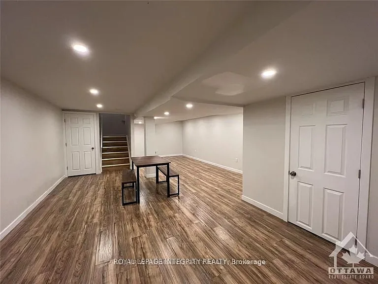 61 Elvaston Ave — Photo 14