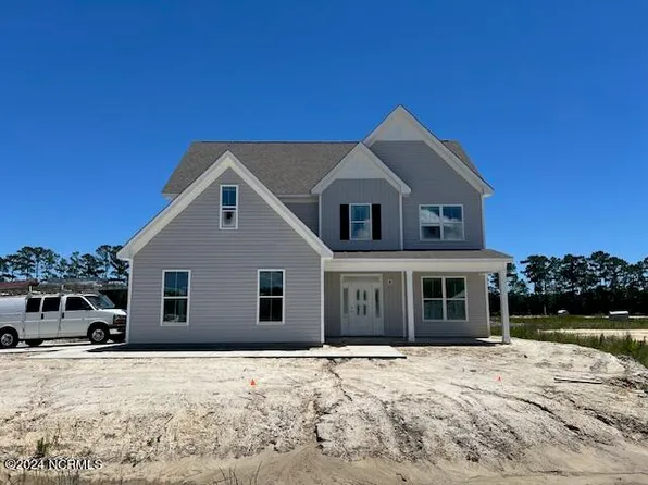 600 Larkspur Lane, Hubert, NC 28539