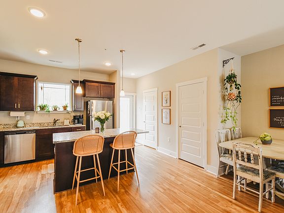 3rd image of 1063 Wells Way