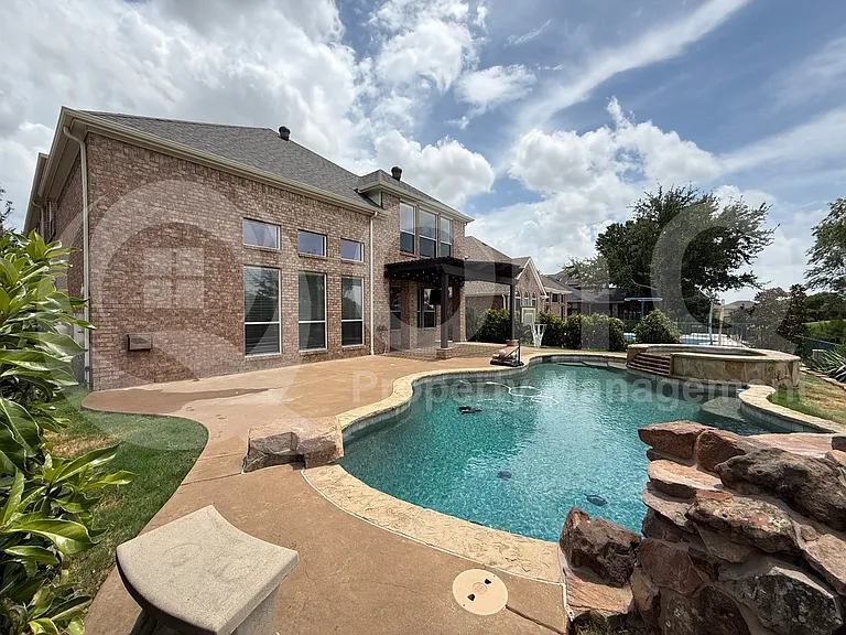 11281 Balcones Dr — Photo 28