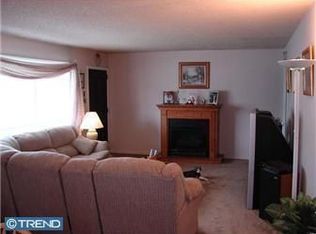 708 W 3rd Ave, Runnemede, NJ 08078