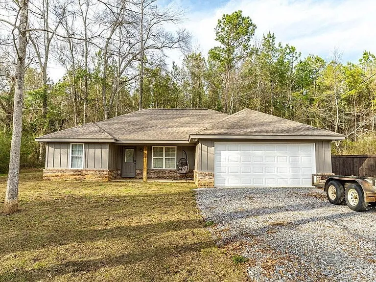 104 Trailwood Cir — Photo 3