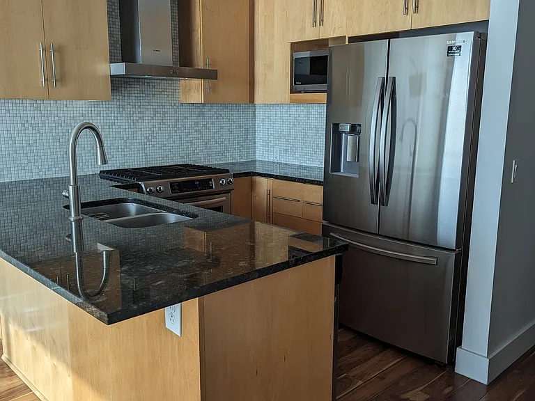 300 Bowie St #3704 — Photo 21