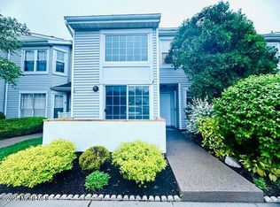 16 Gerard Pl, Parlin, NJ 08859