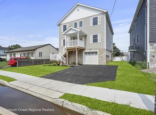 815 9th St, Union Beach, NJ 07735