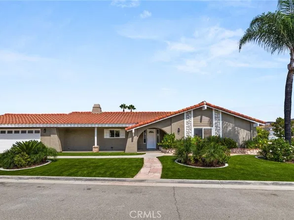 24180 Cruise Circle Dr, Canyon Lake, CA 92587
