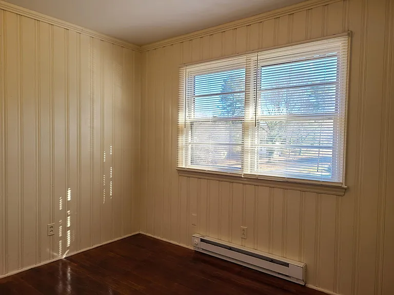 1806 S Hill Ave — Photo 10
