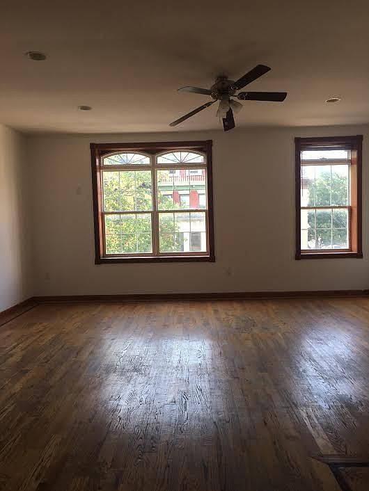 1st image of 344 Parkside Ave #3