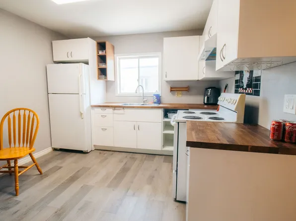 209 Queenston St, Saint Catharines, ON L2R 3A5