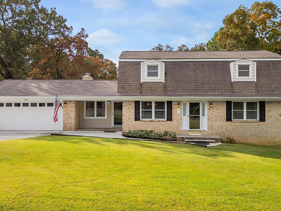 1st image of 512 Briar Park Ln