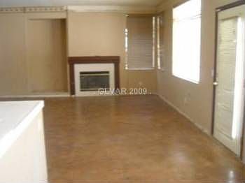 5th image of 1109 Moorpoint Dr