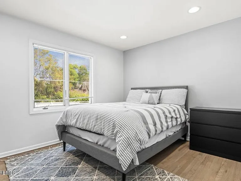 16 Bridle Dr — Photo 37