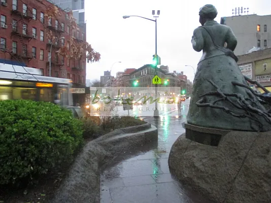 Rented by Bohemia Realty Group | media 16