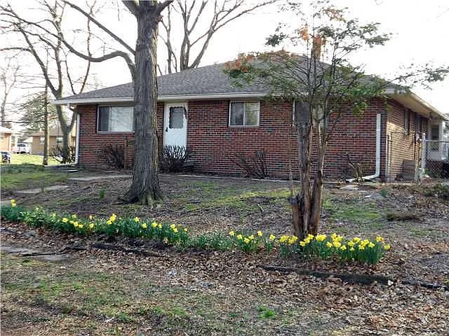 409 Saint Francis Ave photo 1
