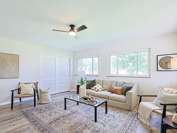 3rd image of 5291 Briarhill Dr