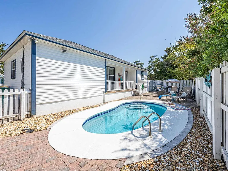 4496 Luke Ave #ID1354367P — Photo 32