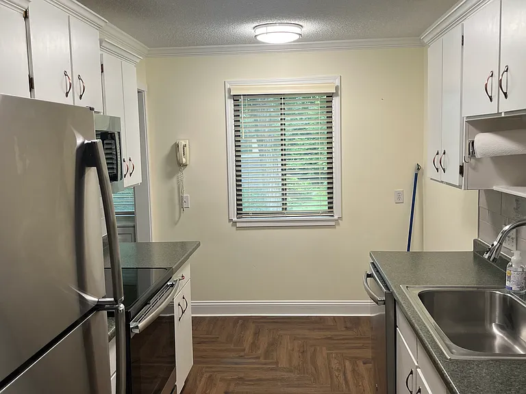 112 Heritage Vlg #D — Photo 10