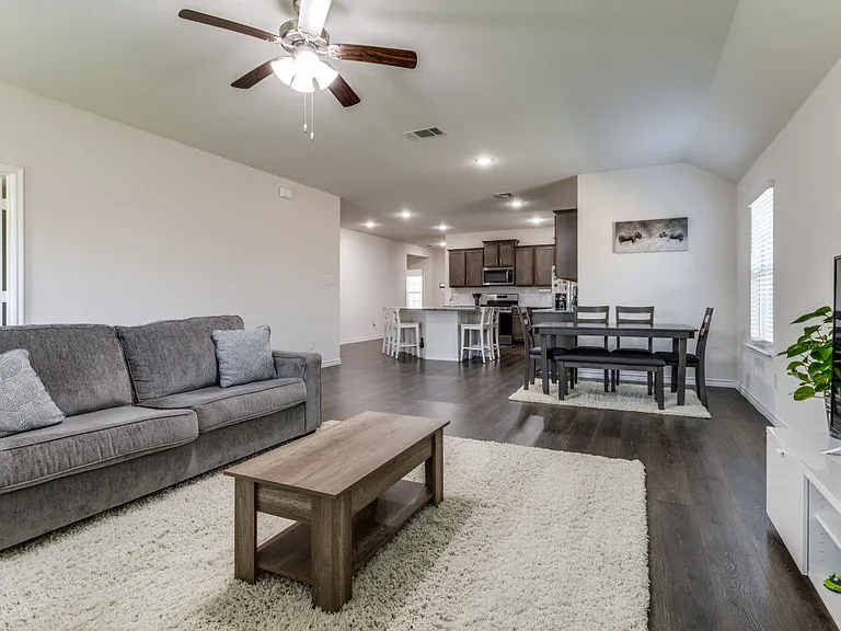 603 Calm Springs Dr — Photo 7