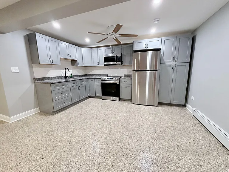 2069 North 18th Avenue — Photo 9