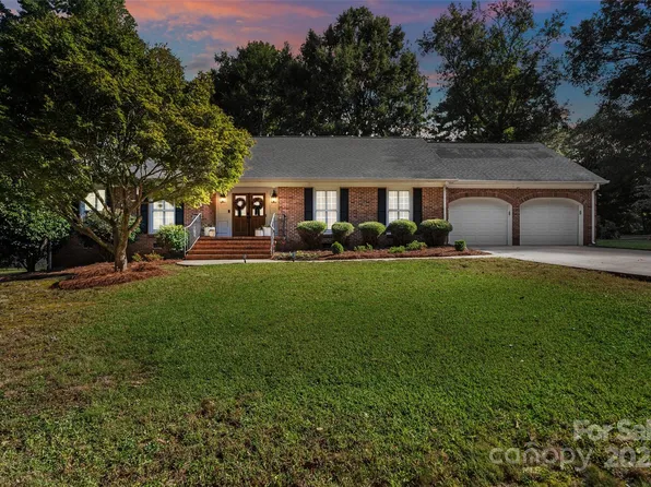 2020 Malvern Rd, Rock Hill, SC 29732