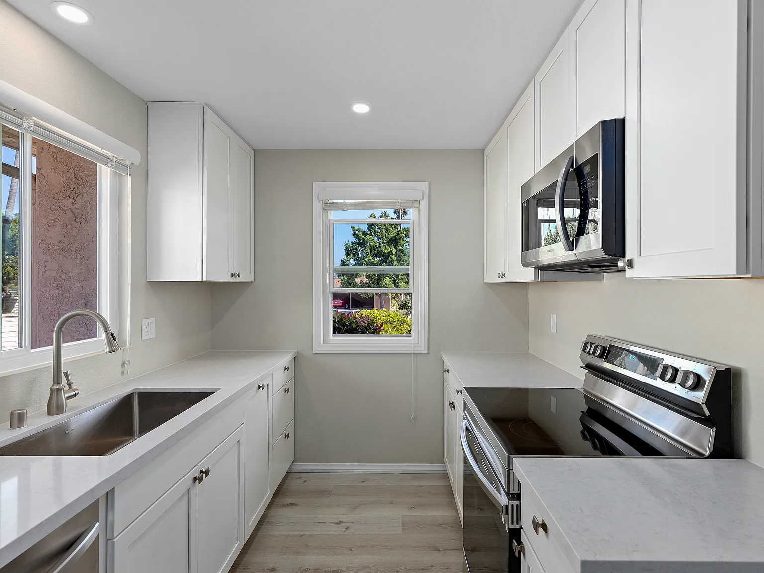 2 bed, 1200 sqft, $3,450 — Photo 4